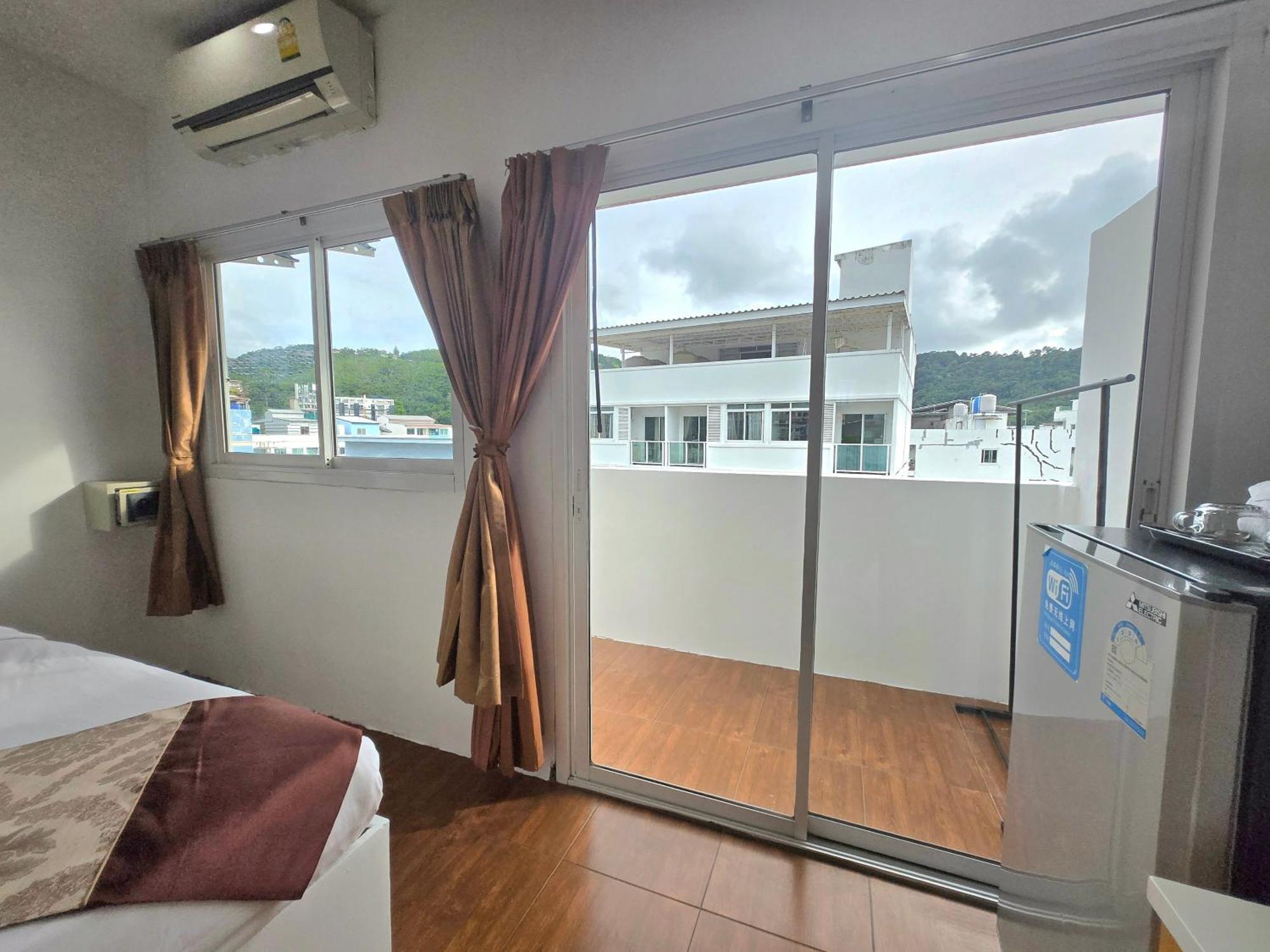 Happy 99 Guest House Patong Exterior foto