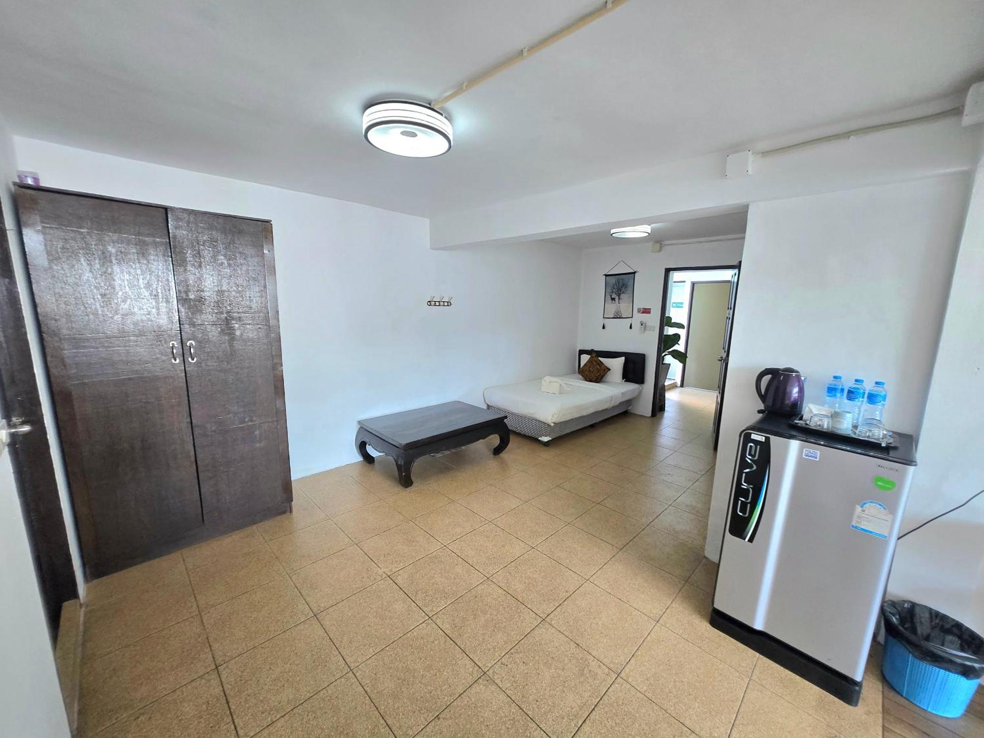 Happy 99 Guest House Patong Exterior foto